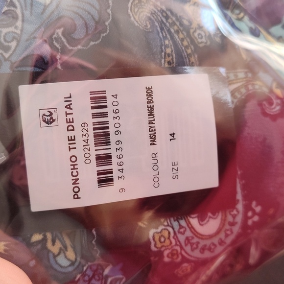 NWT Avenue Poncho Tie Detail Blouse - Picture 6 of 6